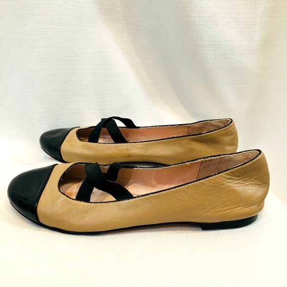 Taryn Rose Black and Beige Flat Shoes with Elastic Criss Cross Straps Size 11 - Picture 6 of 12